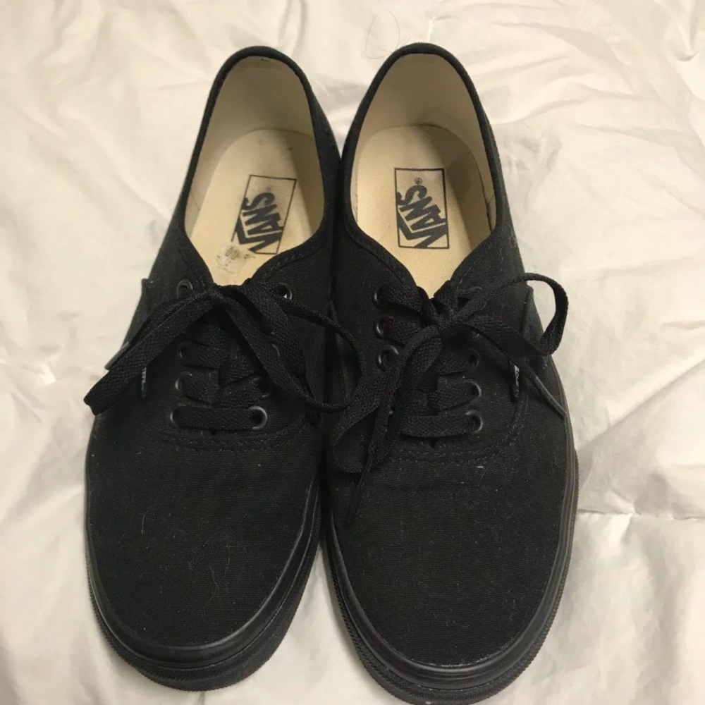 Black Vans ON HOLD FOR AELIZABETH